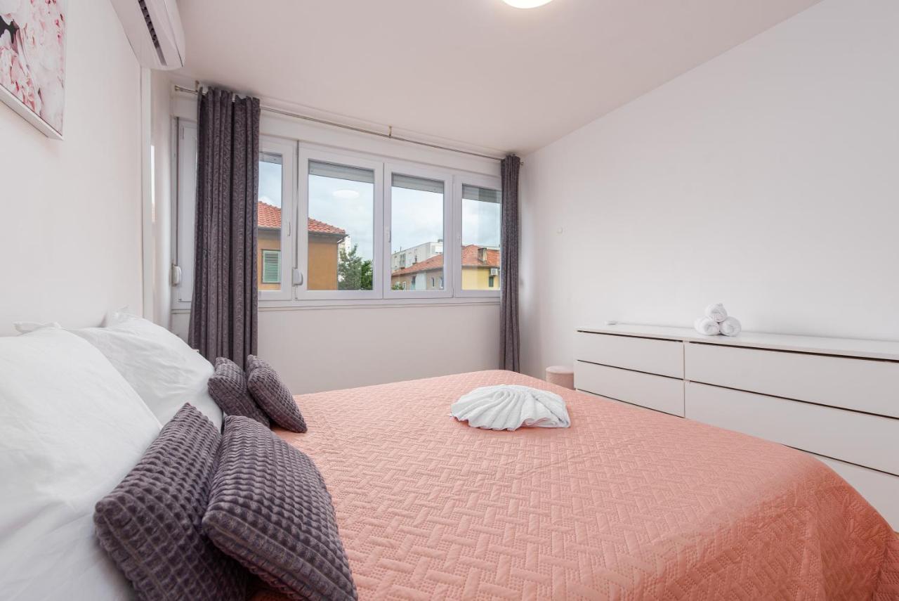 Apartament 12 O'clock *